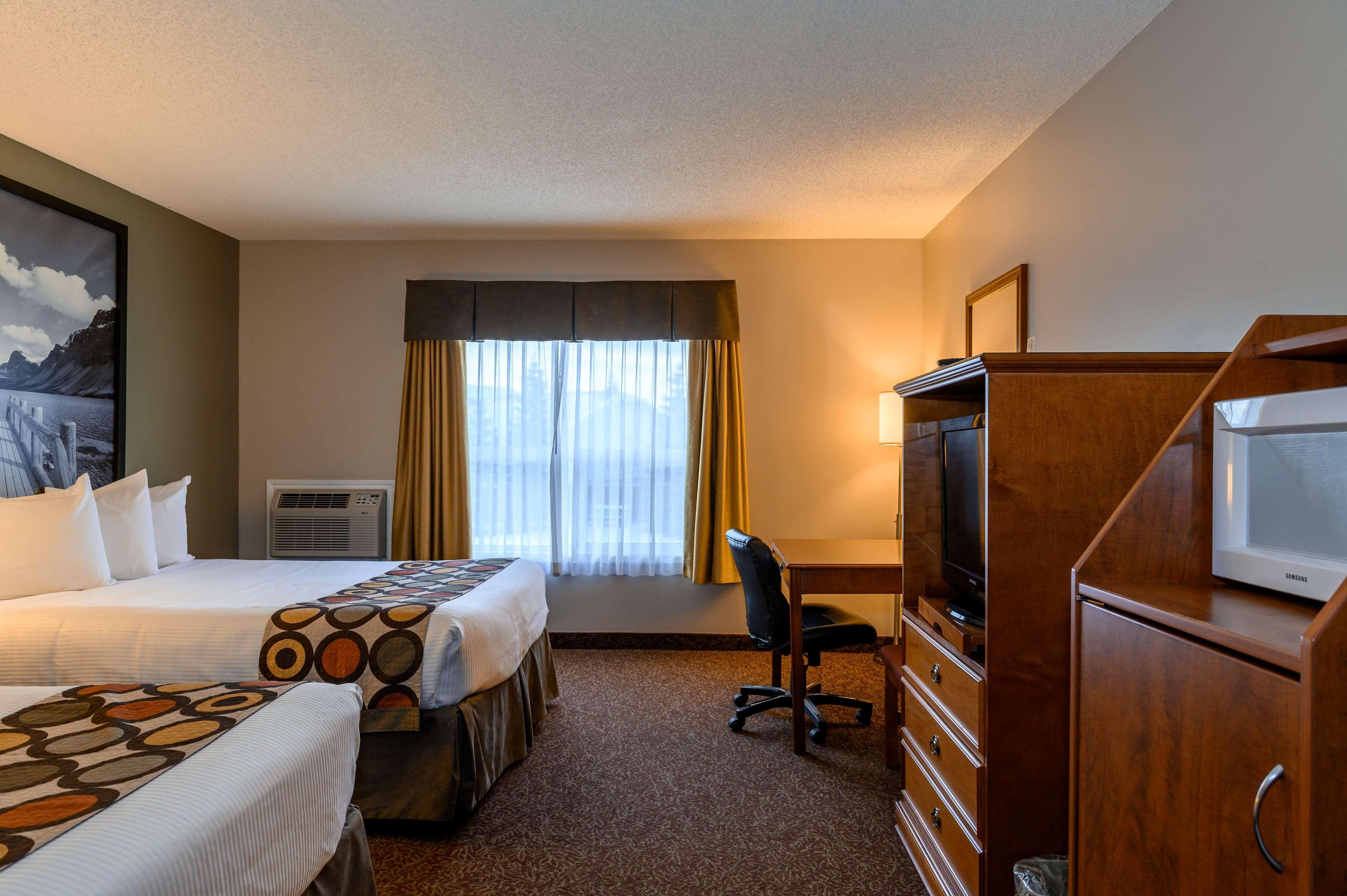 Hotel Super 8 By Wyndham Cochrane Exteriér fotografie