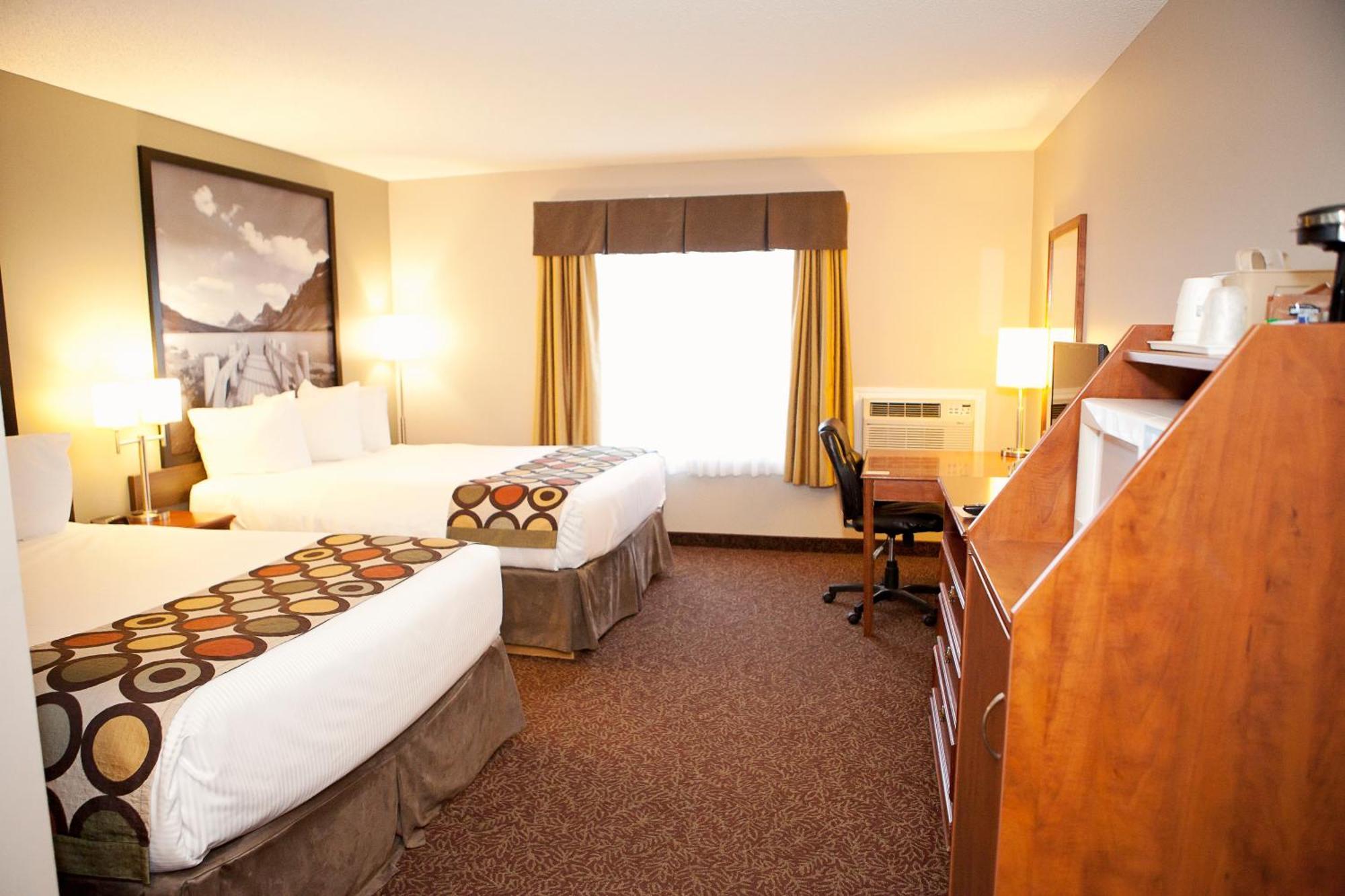 Hotel Super 8 By Wyndham Cochrane Exteriér fotografie